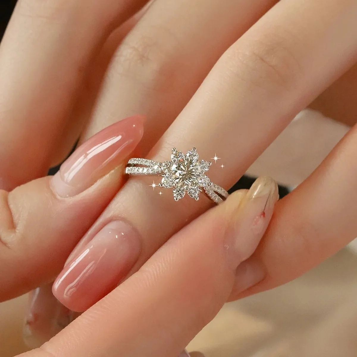 Women's Sunflower Ring PT950 Platinum 0.5CT Moissanite Light & Warmth Symbol Eternal Love Vitality Daily Gift - Image 4